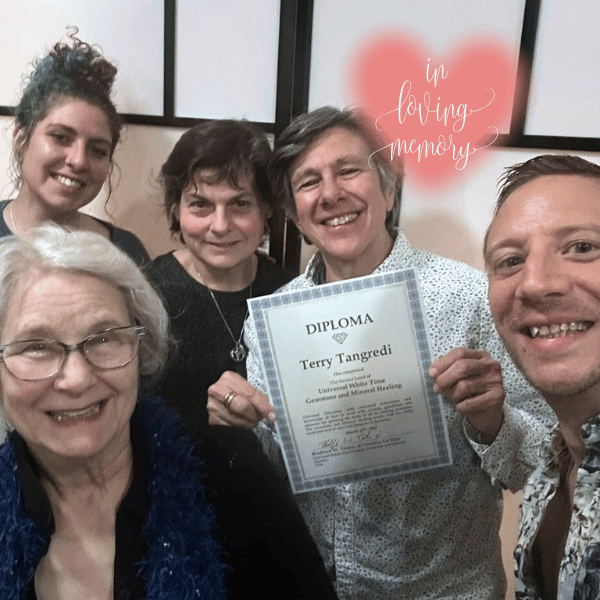 Gemstone Healing Practitioner Training Graduates